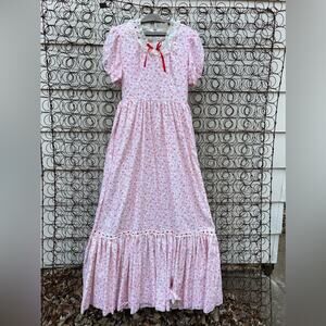 Vintage 70s Red Floral with Lace Trim Cotton Prairie Maxi Dress Gunne Style S/M